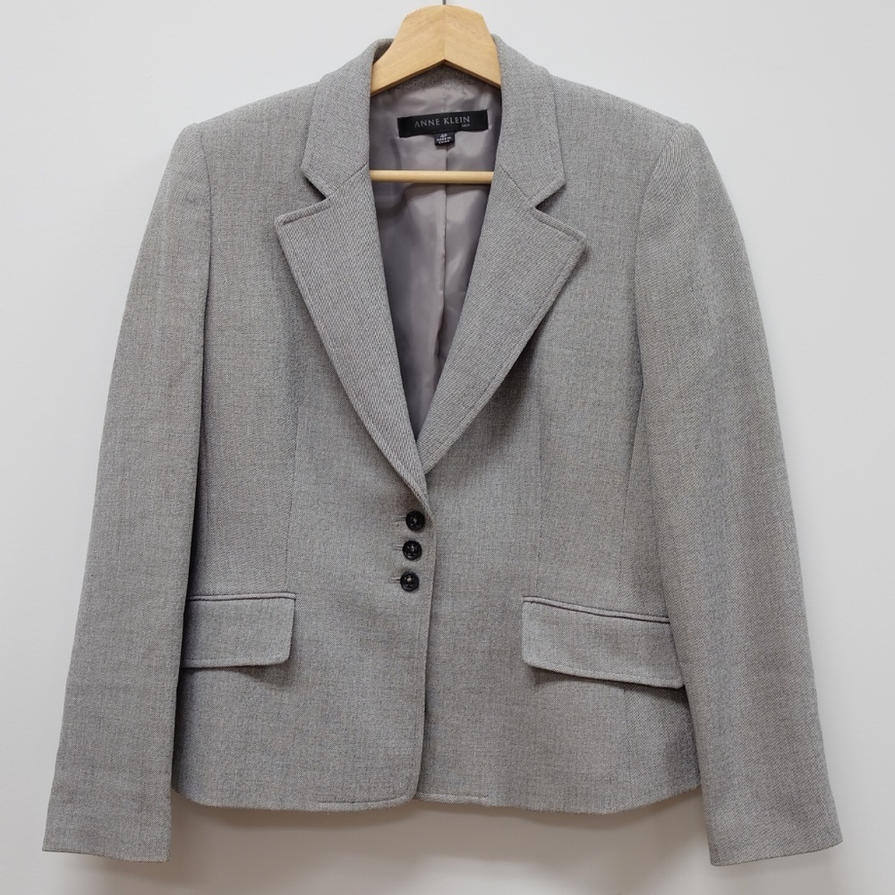 Women Suit Anne Klein Size 4P